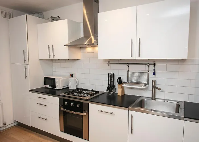 Stylish 2 Bedroom Flat In Notting Hill